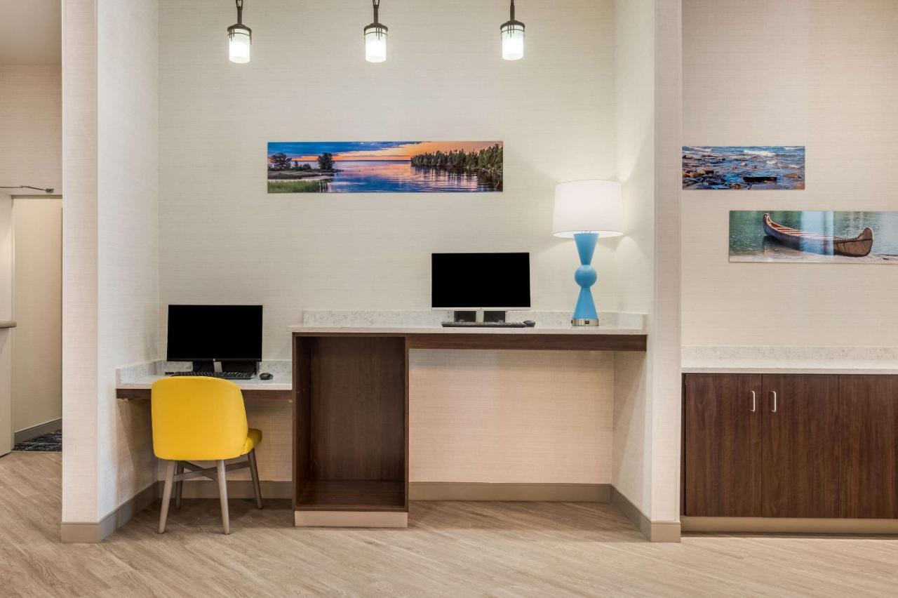 Mainstay Suites เกย์ลอร์ด ภายนอก รูปภาพ