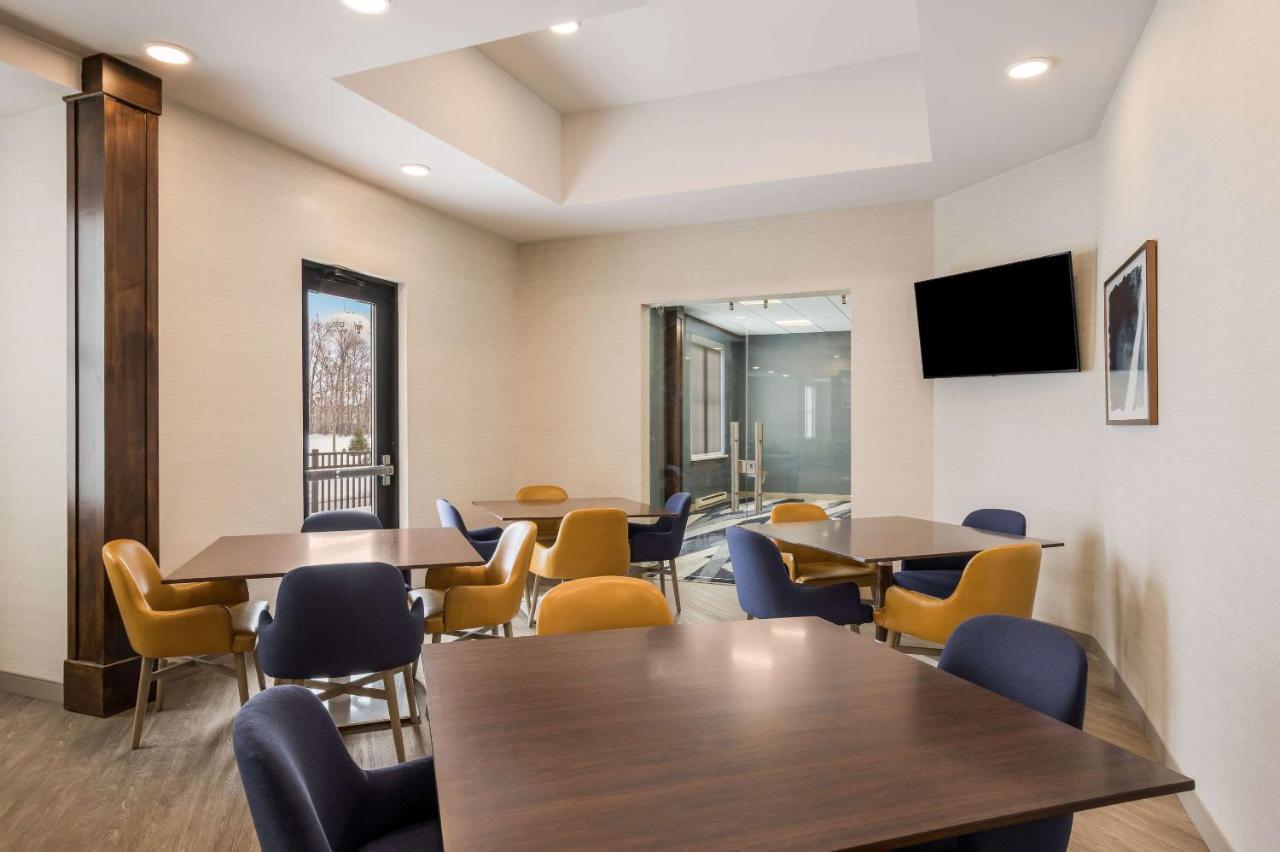 Mainstay Suites เกย์ลอร์ด ภายนอก รูปภาพ