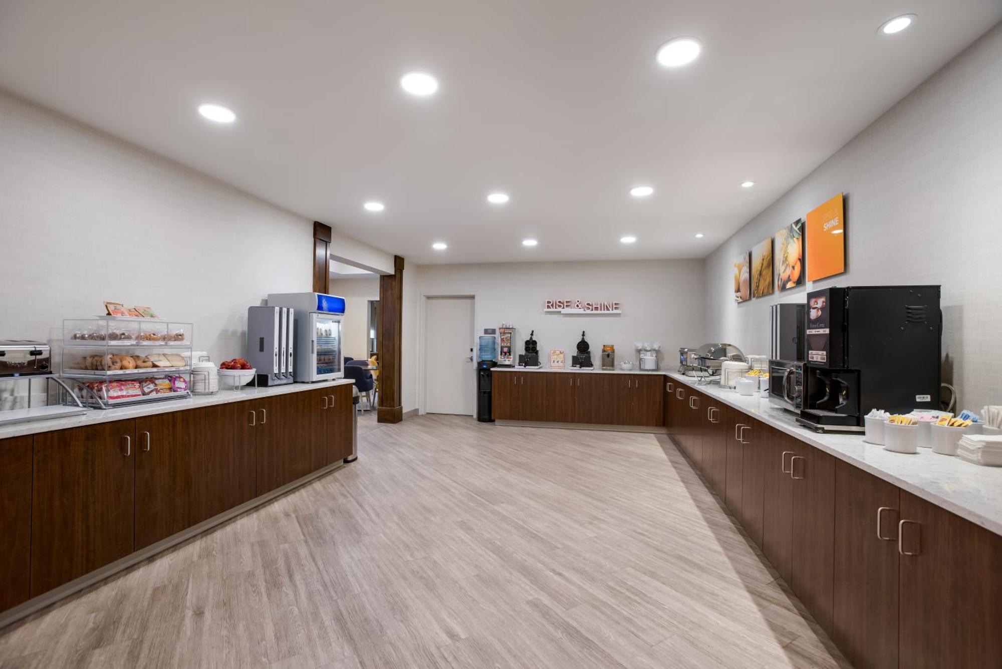 Mainstay Suites เกย์ลอร์ด ภายนอก รูปภาพ